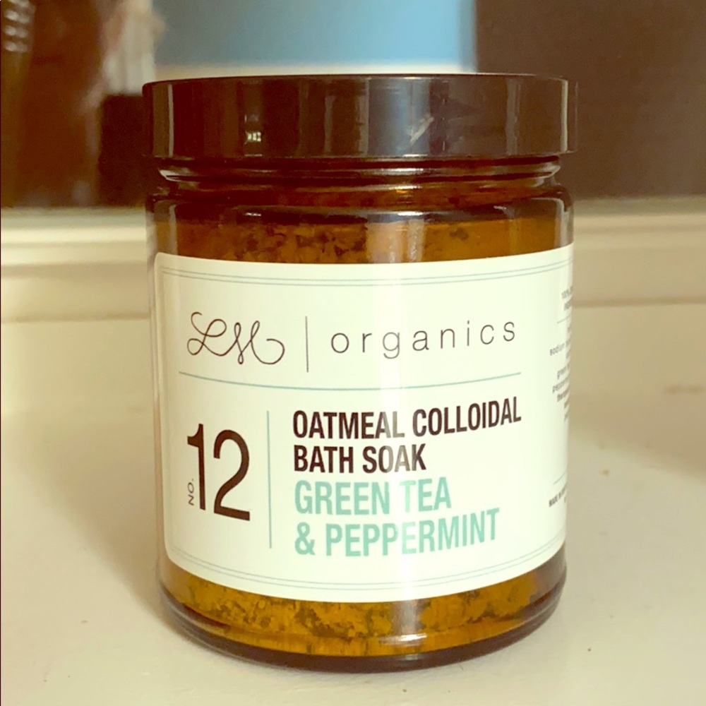 LM organics Oatmeal Bath Soak